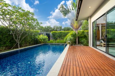 Wood Pool Deck Sealing Service